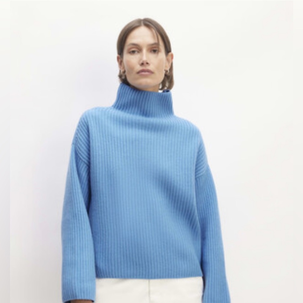 Size MEDIUM Sky Blue Ribbed Knit Cowl Neck Sweater